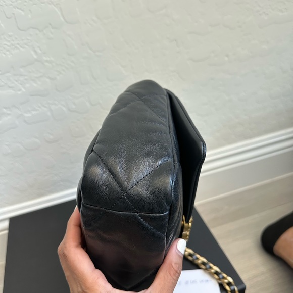-SOLD- 💯Authentic Chanel 19 Small - Picture 5 of 15